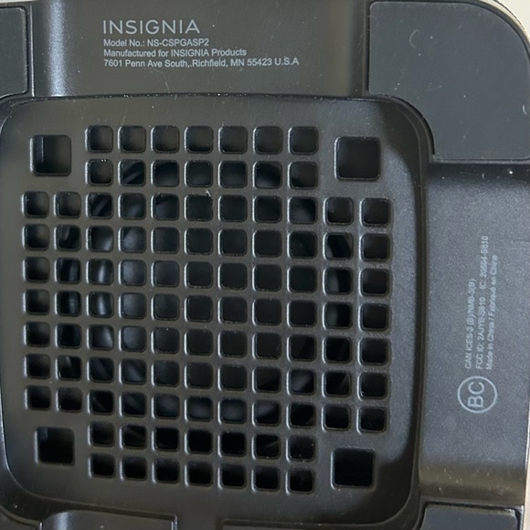 Insigna voice assistant speaker - Picture 3 of 3